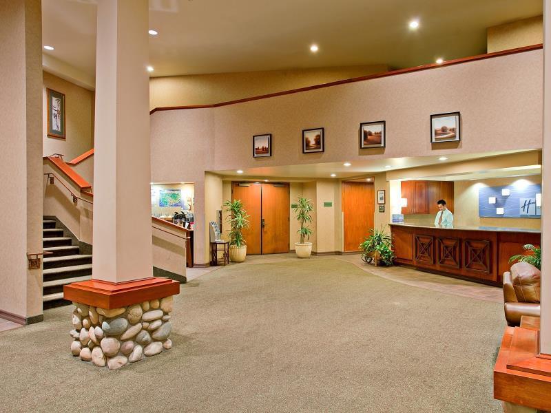 Holiday Inn Express & Suites Carpinteria By Ihg Eksteriør billede