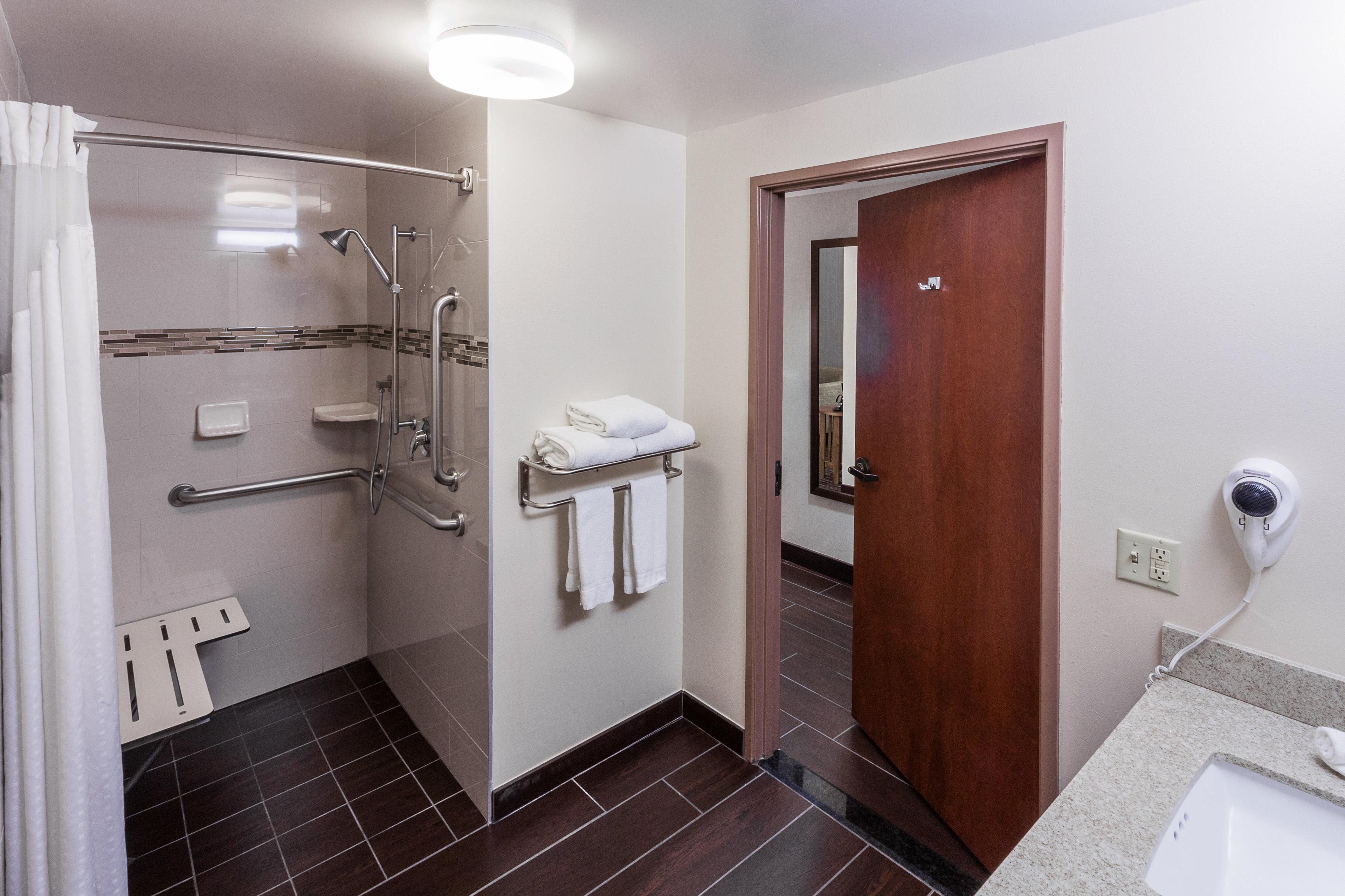 Holiday Inn Express & Suites Carpinteria By Ihg Eksteriør billede