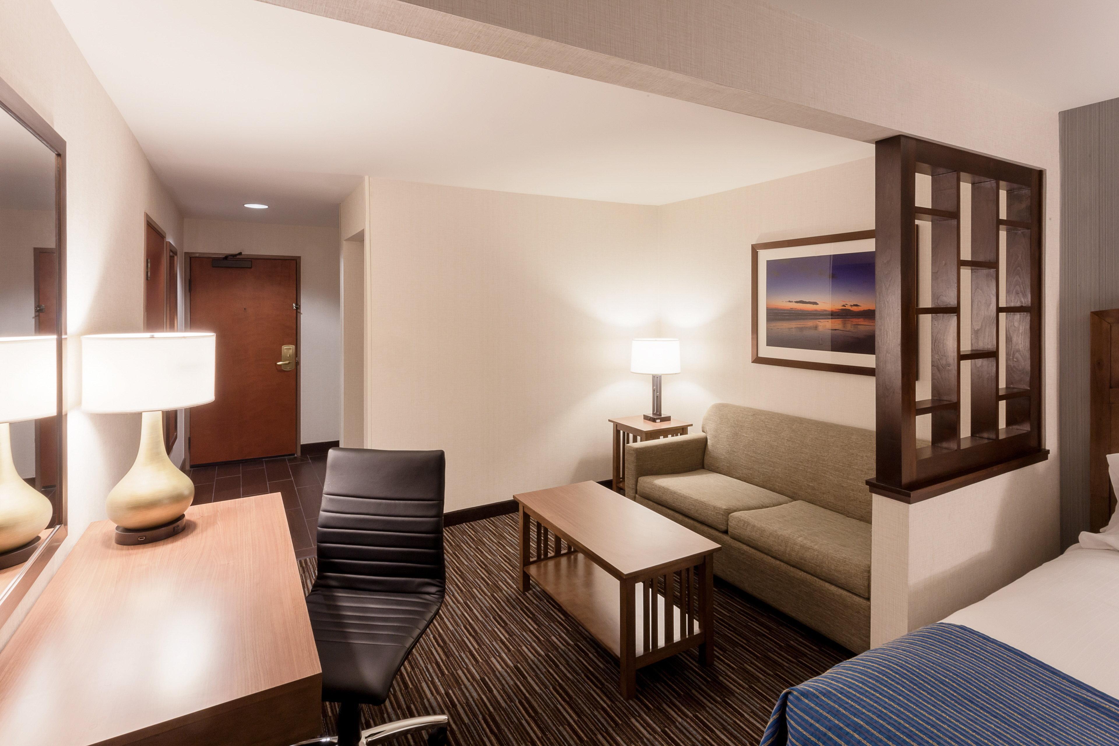 Holiday Inn Express & Suites Carpinteria By Ihg Eksteriør billede