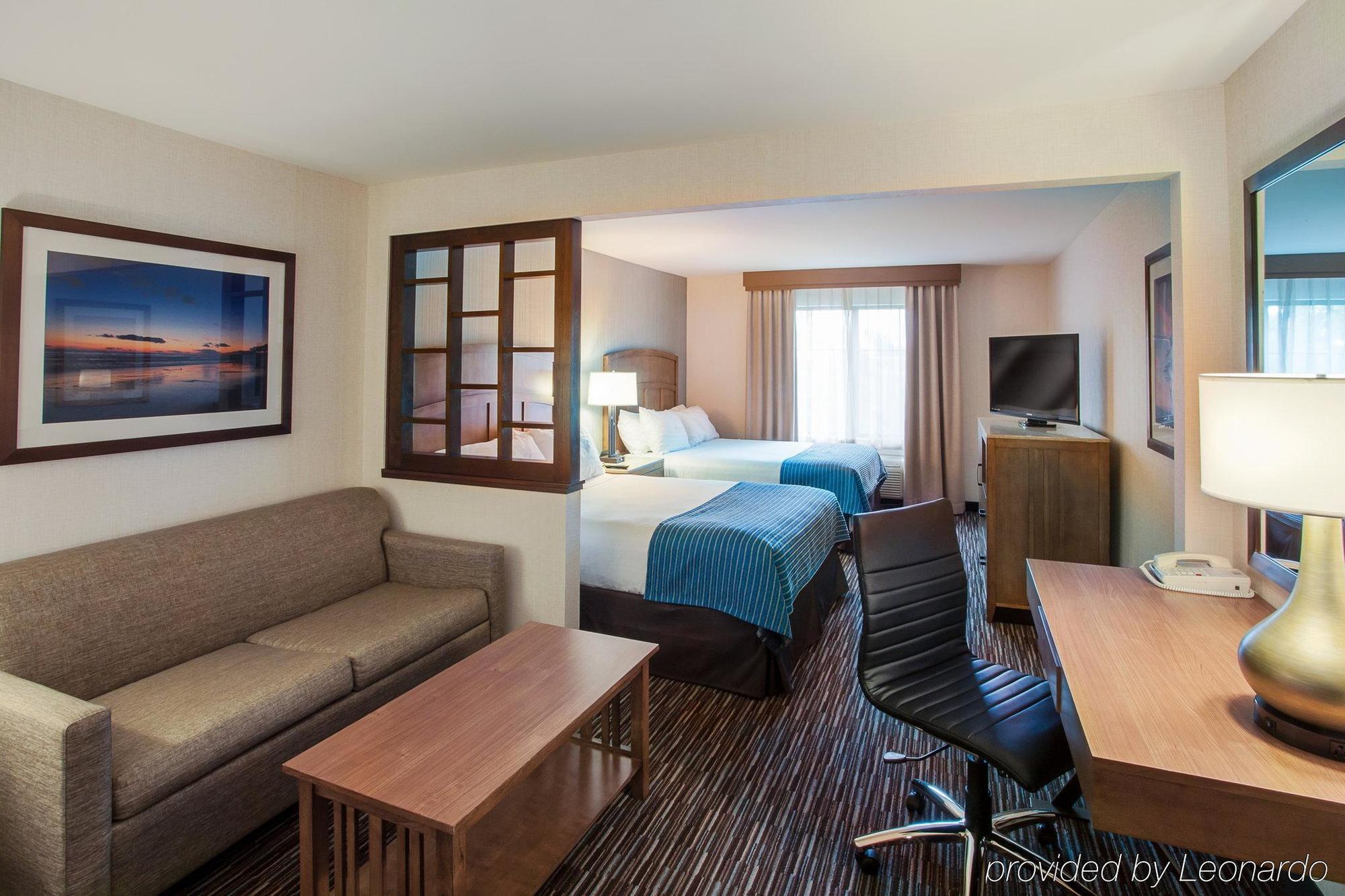 Holiday Inn Express & Suites Carpinteria By Ihg Eksteriør billede