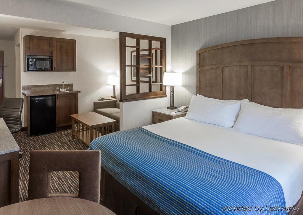 Holiday Inn Express & Suites Carpinteria By Ihg Eksteriør billede